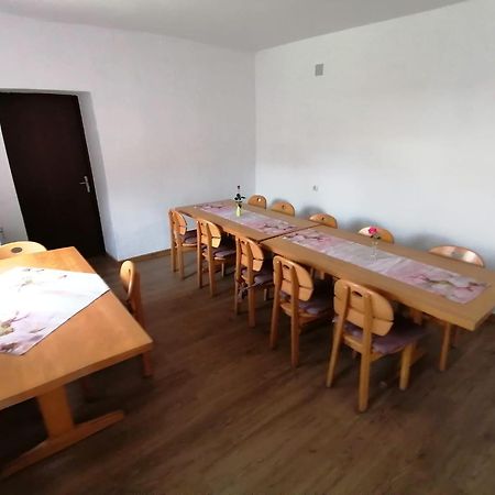 מלון Sasca Montană Casa Bunicii מראה חיצוני תמונה
