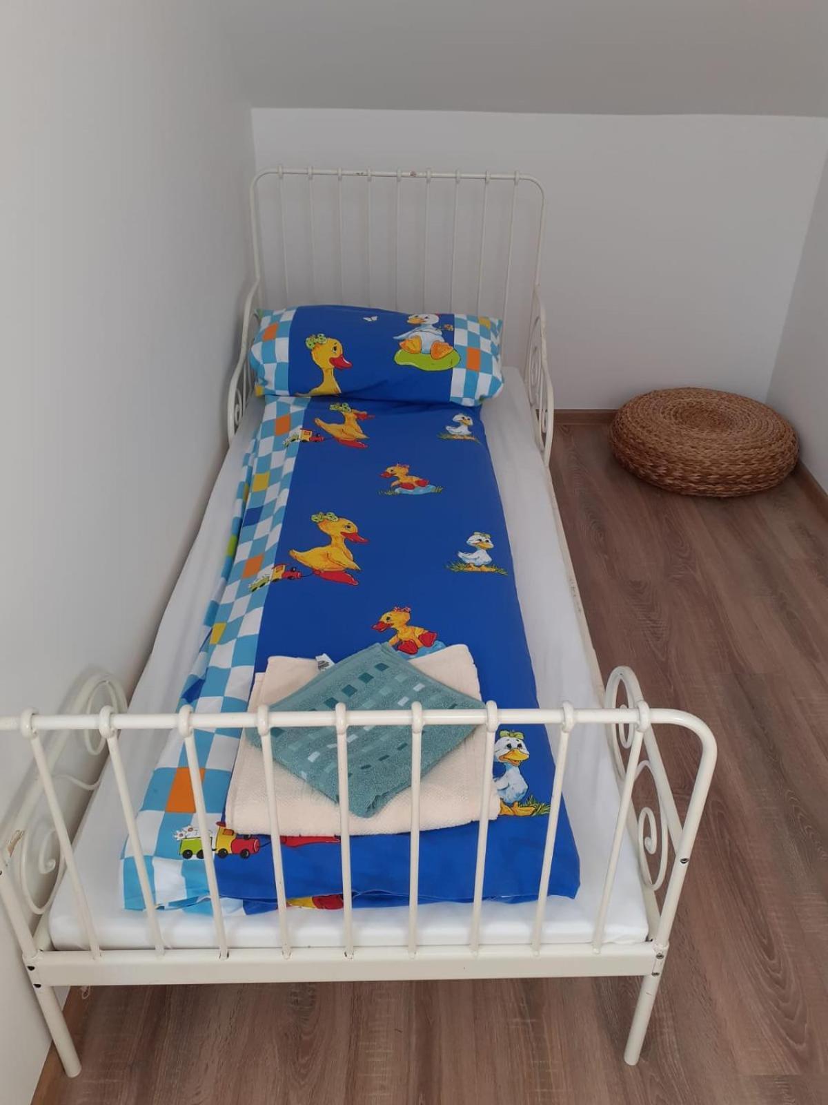 מלון Sasca Montană Casa Bunicii מראה חיצוני תמונה
